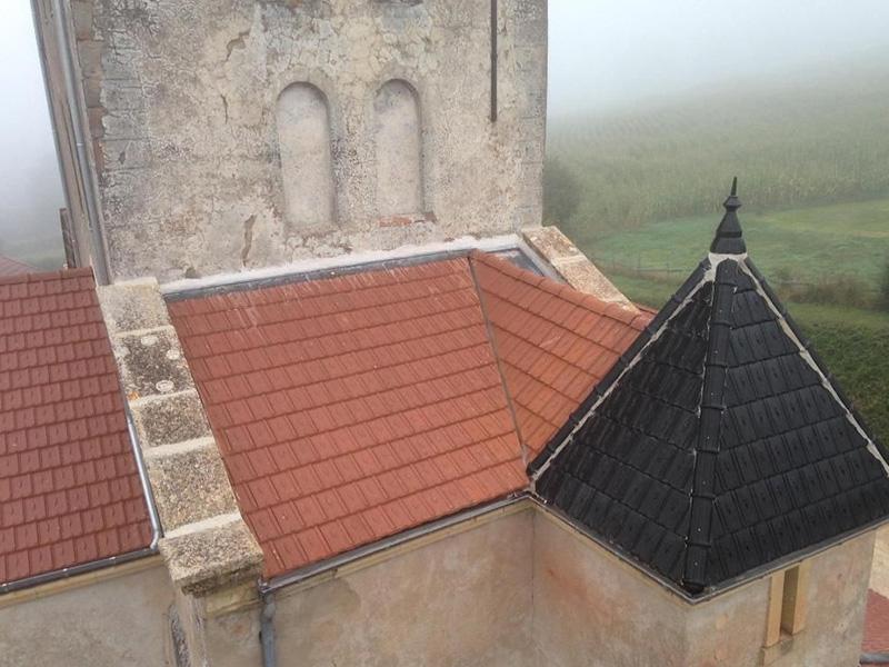 Toit église